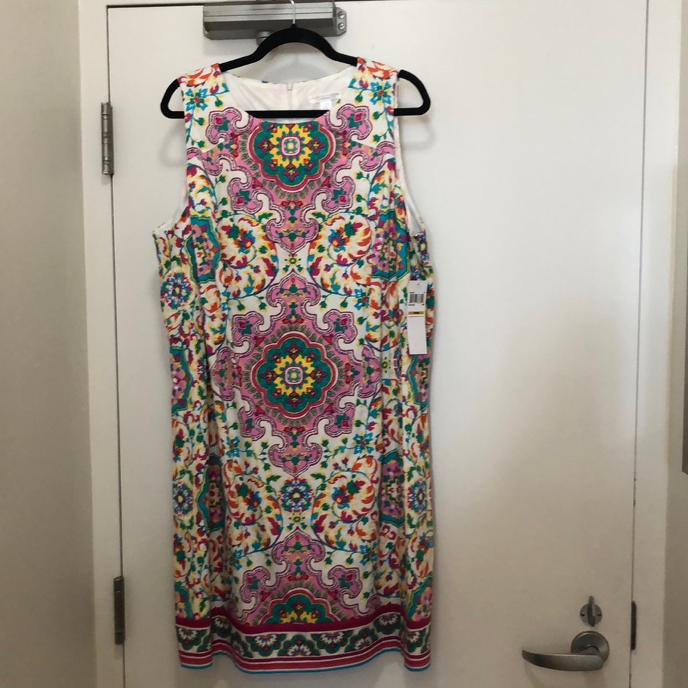 London Times Woman multi color sheath dress